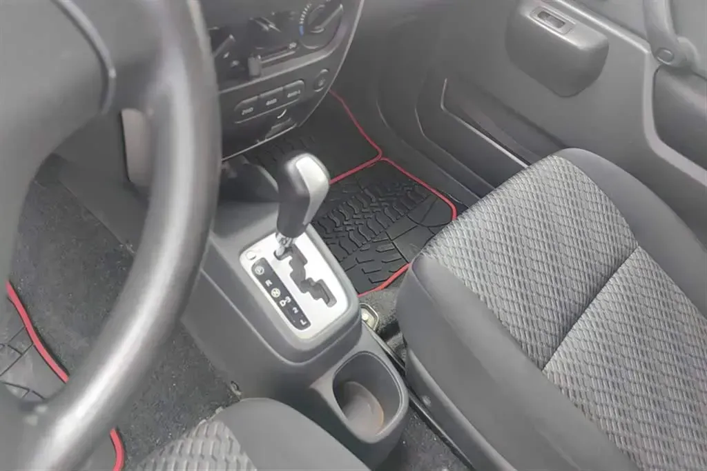 2015 Suzuki Jimny 1.3L 85HP L4 4AT,autocango,china used car exporter,china ev exporter,chinese used car exporter,chinese used ev exporter