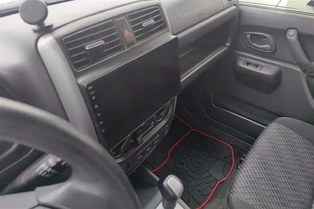 2015 Suzuki Jimny 1.3L 85HP L4 4AT,autocango,china used car exporter,china ev exporter,chinese used car exporter,chinese used ev exporter