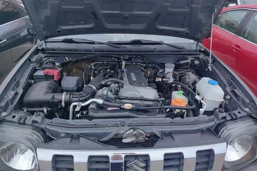 2015 Suzuki Jimny 1.3L 85HP L4 4AT,autocango,china used car exporter,china ev exporter,chinese used car exporter,chinese used ev exporter