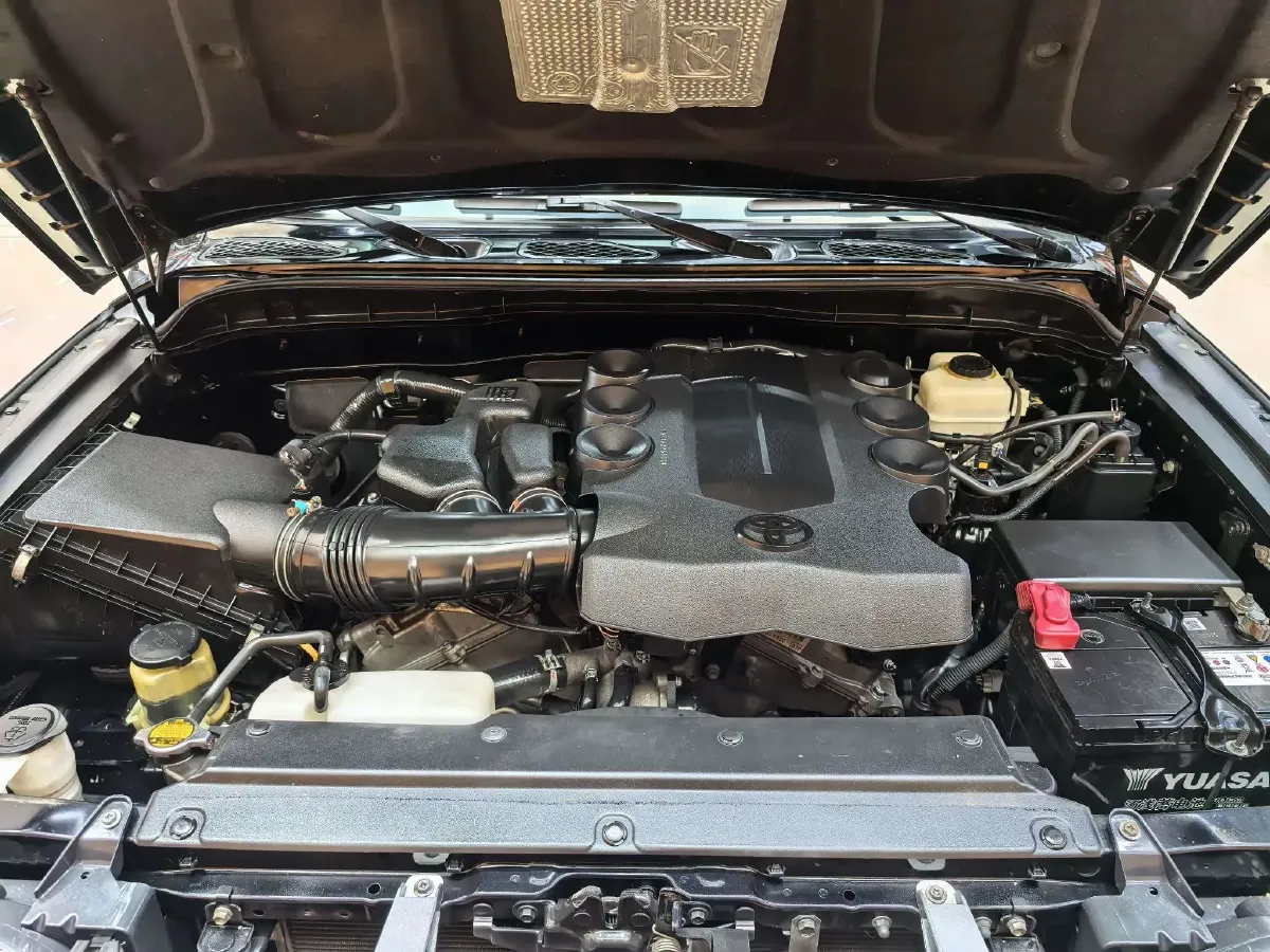 2010 Toyota FJ Cruiser 4.0L 272HP V6 5AT,autocango,china used car exporter,china ev exporter,chinese used car exporter,chinese used ev exporter