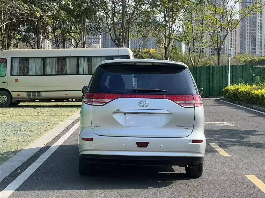 2006 Toyota Previa 2.4L 170HP L4 4AT,autocango,china used car exporter,china ev exporter,chinese used car exporter,chinese used ev exporter