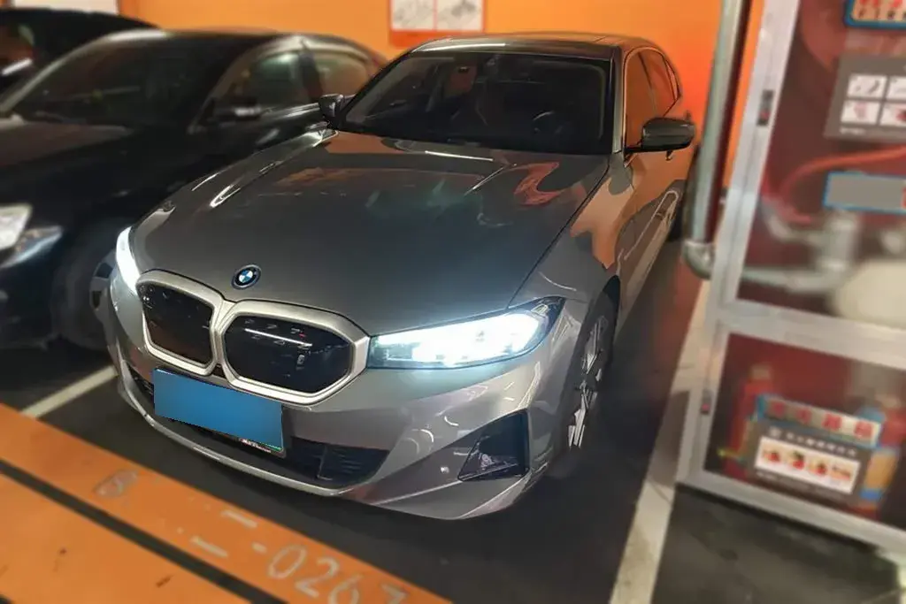 2024 BMW i3 BEV 70KWH