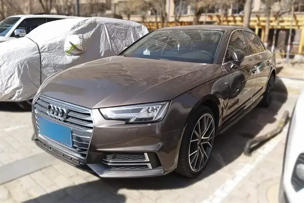 2017 Audi A4L 2.0T 252HP L4 7DCT