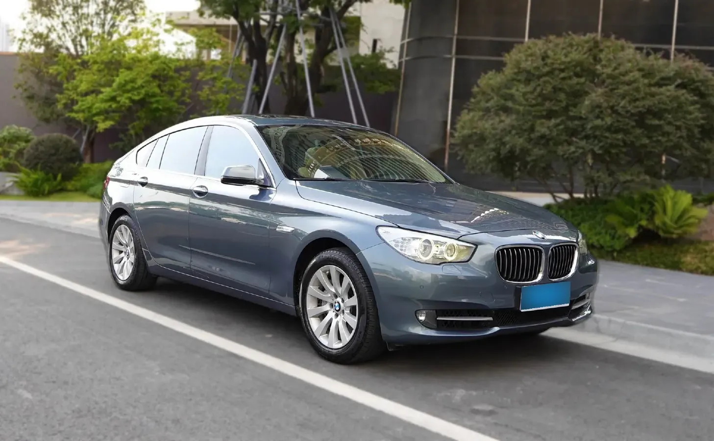 2013 BMW 5 Series GT 3.0T 306HP L6 8AT,autocango,china used car exporter,china ev exporter,chinese used car exporter,chinese used ev exporter