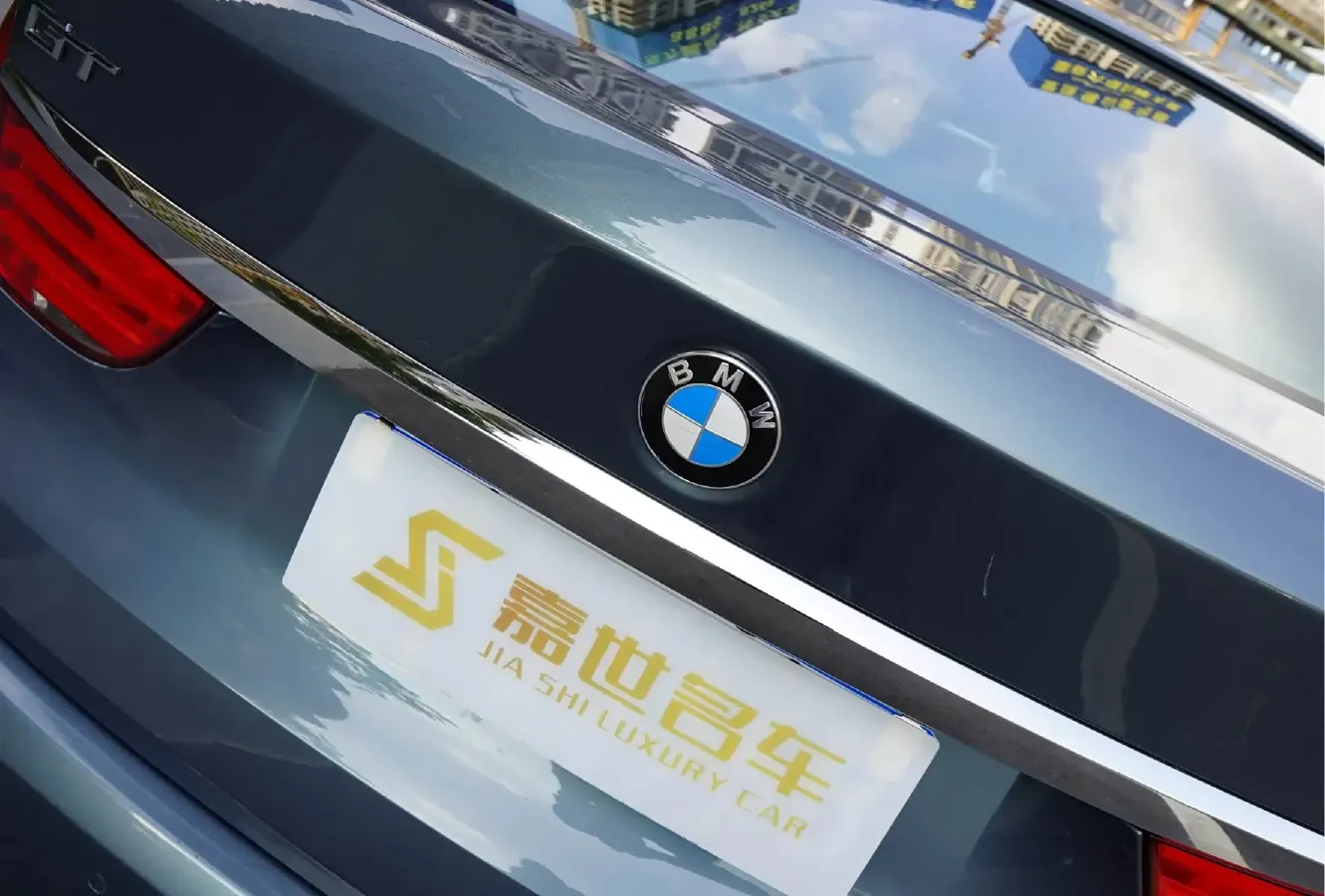 2013 BMW 5 Series GT 3.0T 306HP L6 8AT,autocango,china used car exporter,china ev exporter,chinese used car exporter,chinese used ev exporter