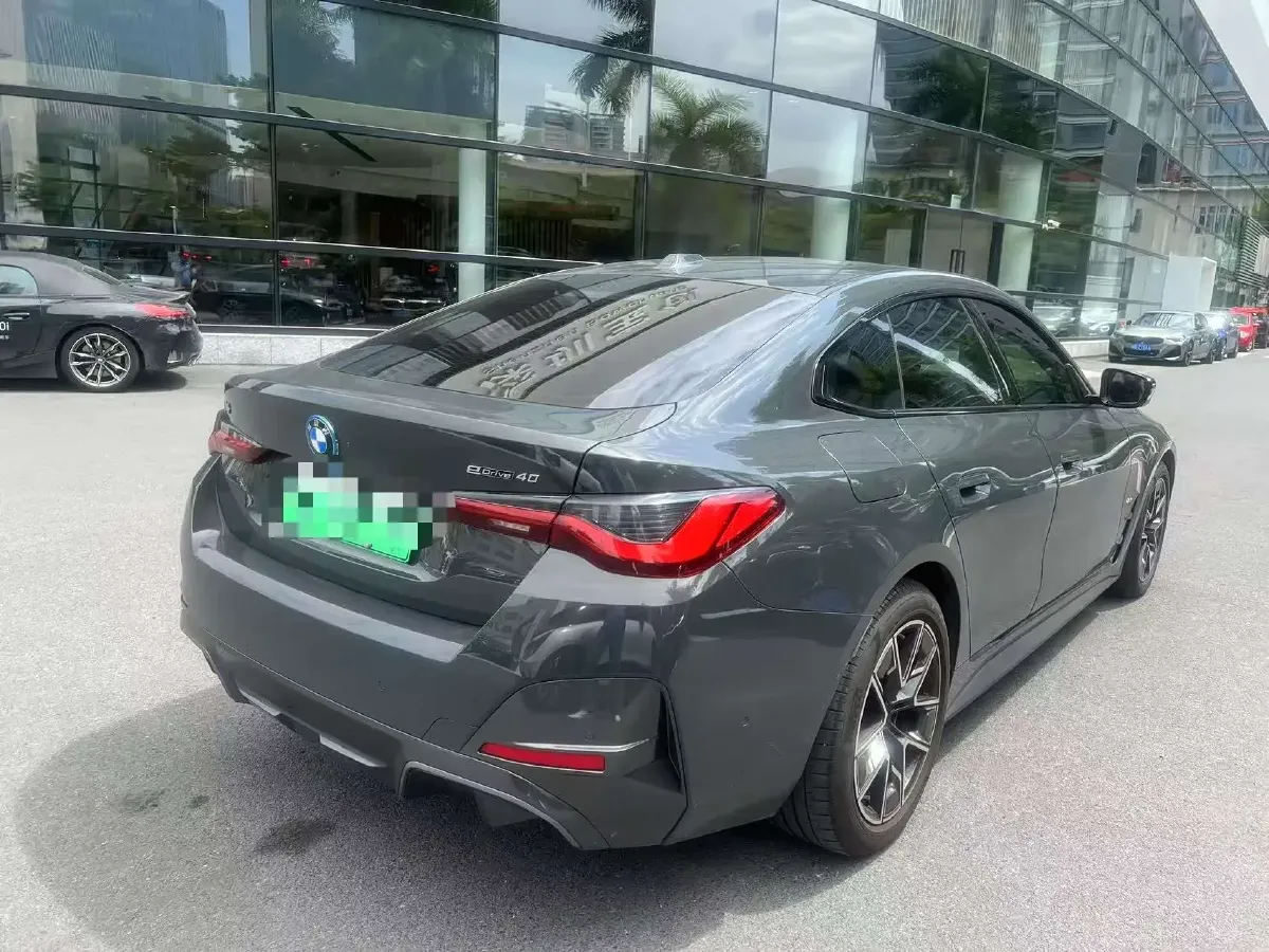 2022 BMW i4 BEV 83.9KWH,autocango,china used car exporter,china ev exporter,chinese used car exporter,chinese used ev exporter