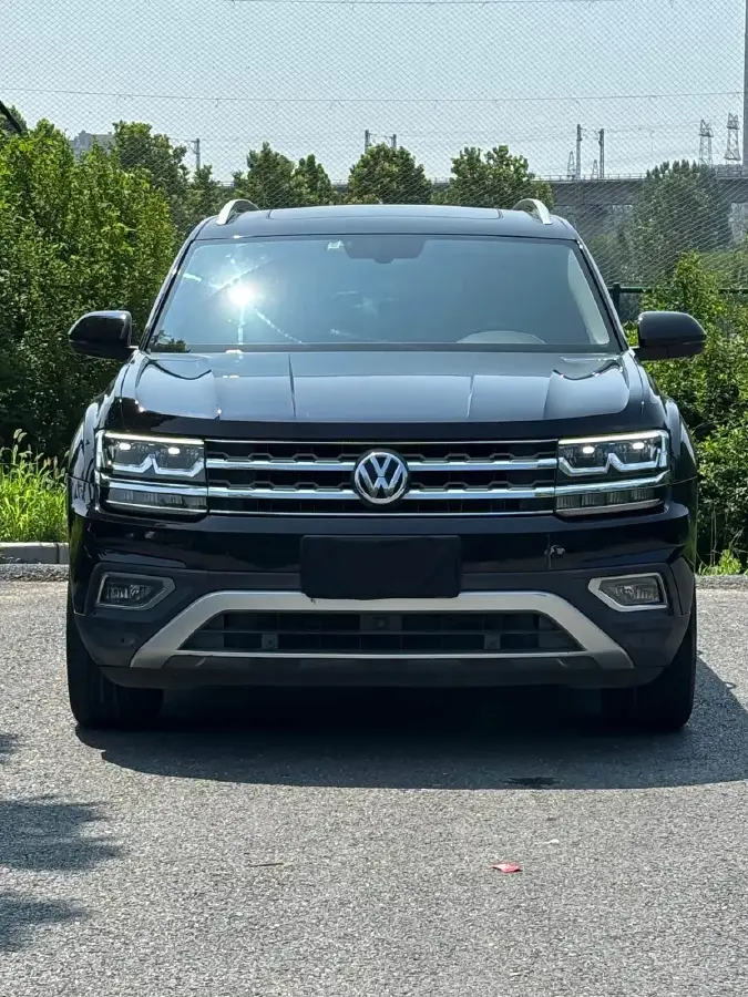 2017 Volkswagen Teramont 2.0T 220HP L4 7DCT