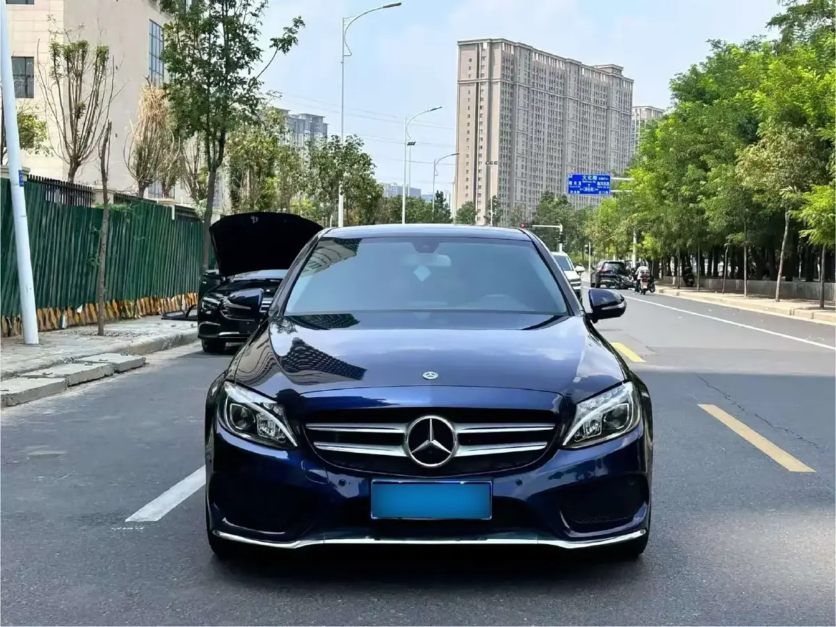 2018 Mercedes-Benz C Class 2.0T 184HP L4 9AT