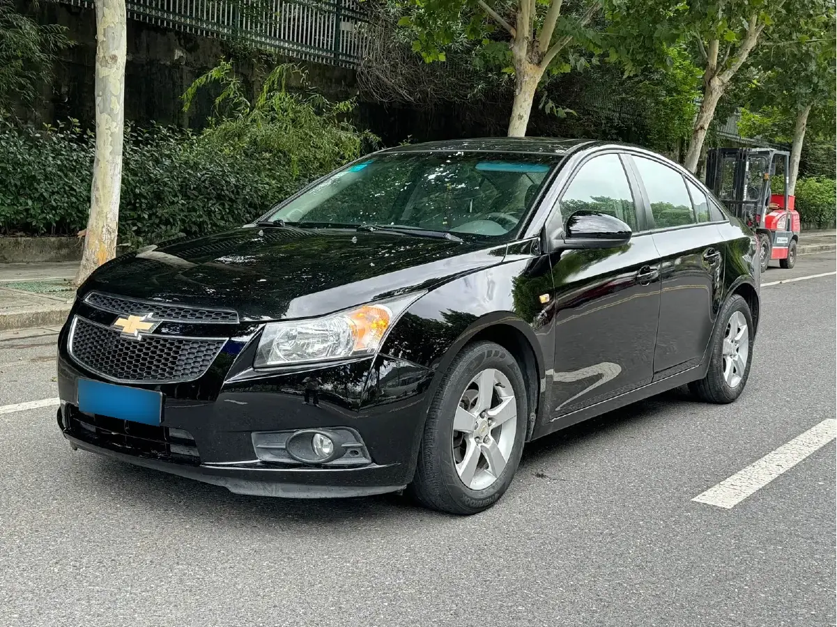 2013 Chevrolet Cruze 1.8L 147HP L4 6AT
