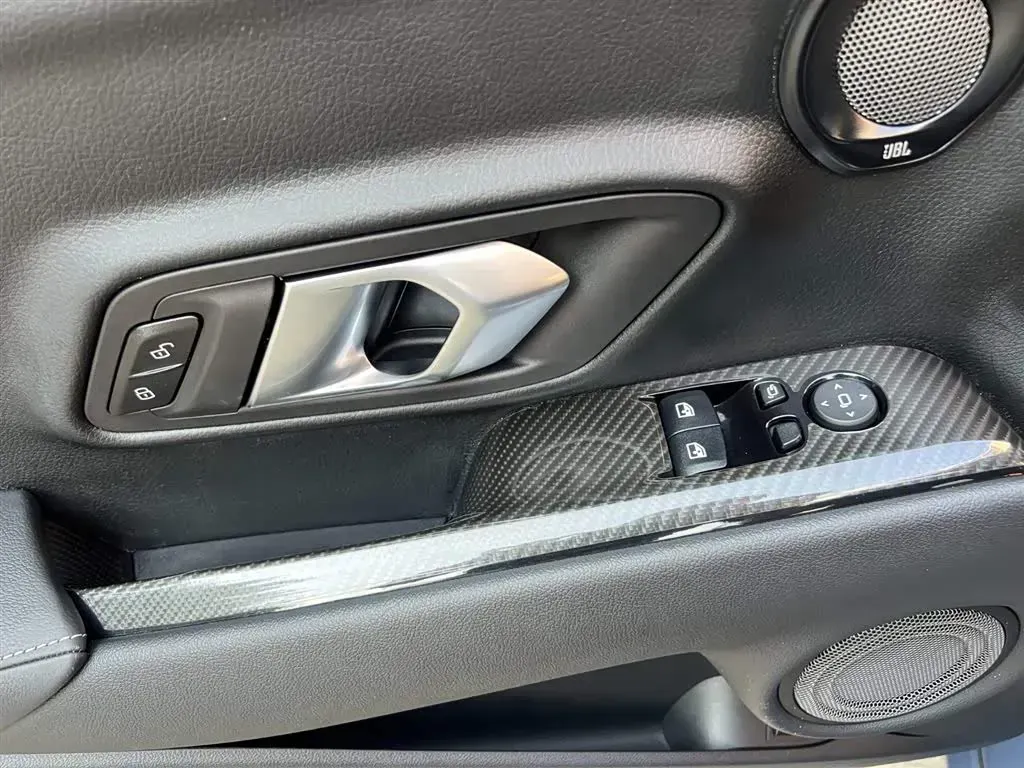 2022 Toyota Supra 2.0T 197HP L4 8AT,autocango,china used car exporter,china ev exporter,chinese used car exporter,chinese used ev exporter