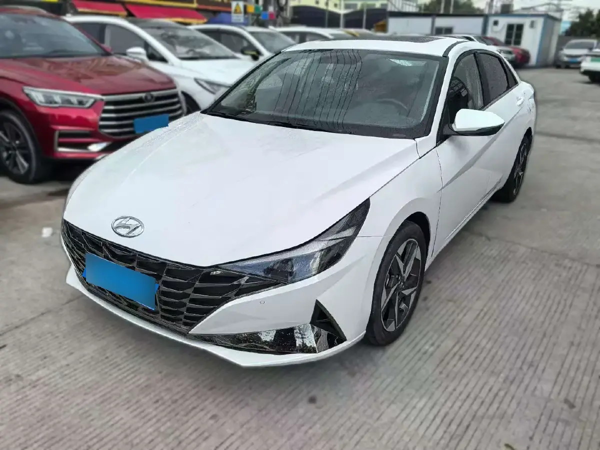 2021 Hyundai Elantra 1.5L 115HP L4 CVT