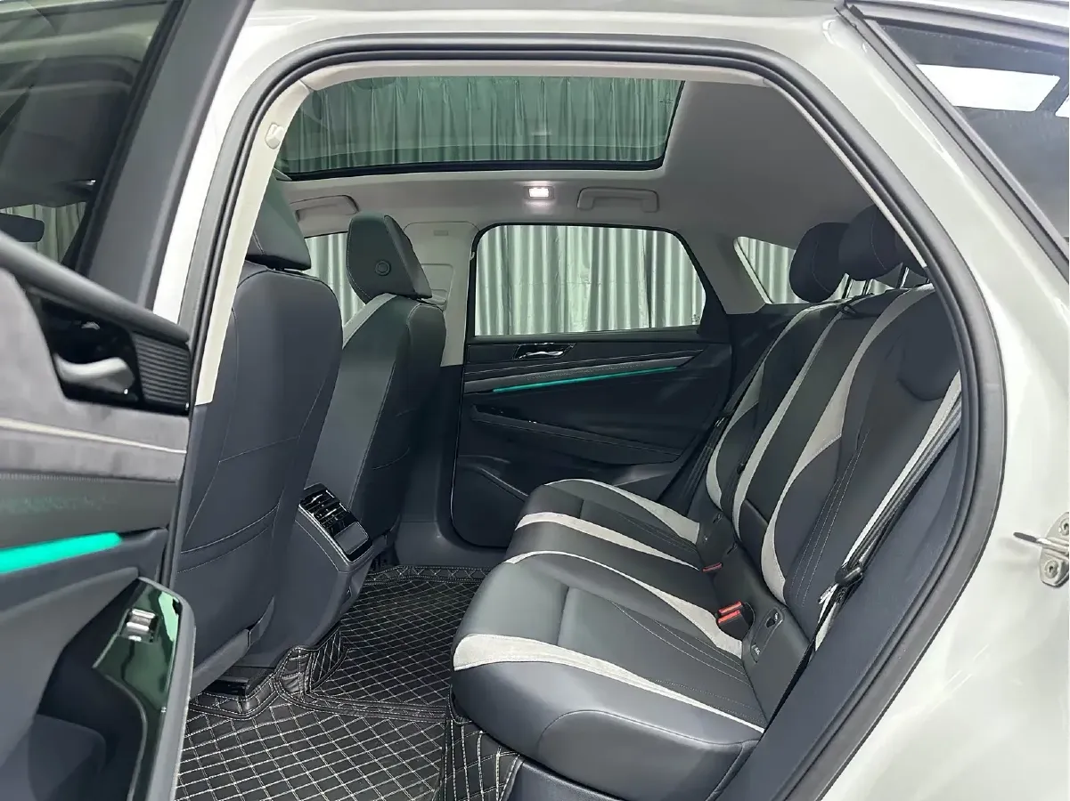 2024 Volkswagen ID.7 Vizzion BEV 84.8KWH,autocango,china used car exporter,china ev exporter,chinese used car exporter,chinese used ev exporter