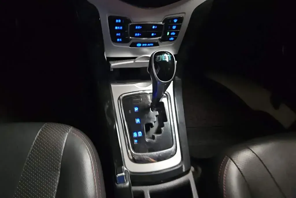 2014 BYD SuRui 1.5L 109HP L4 6DCT,autocango,china used car exporter,china ev exporter,chinese used car exporter,chinese used ev exporter