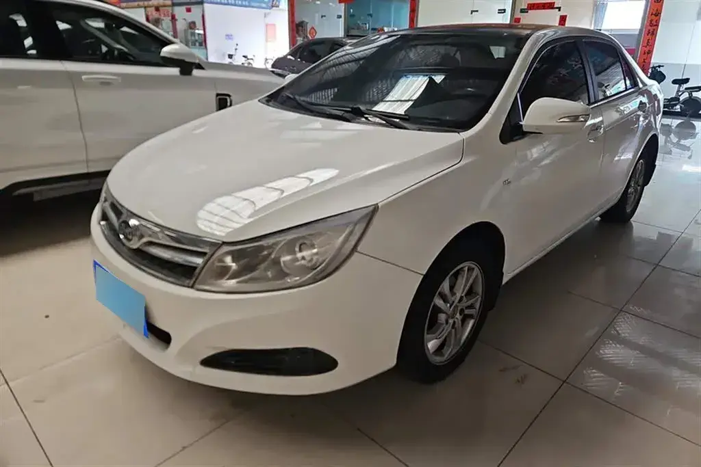 2014 BYD SuRui 1.5L 109HP L4 6DCT 2014 BYD SuRui 1.5L 109HP L4 6DCT
