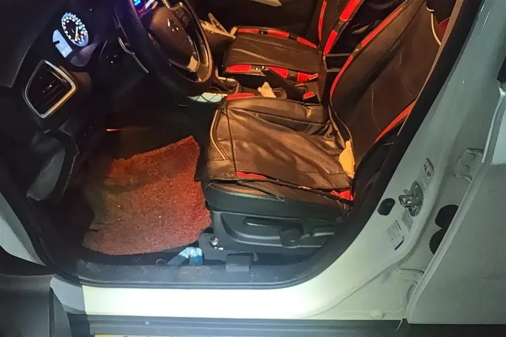 2015 Suzuki S-cross 1.4T 140HP L4 6AT,autocango,china used car exporter,china ev exporter,chinese used car exporter,chinese used ev exporter