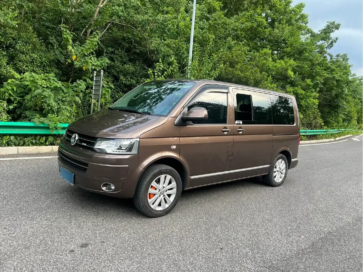 2014 Volkswagen Multivan 2.0T 204HP L4 7DCT
