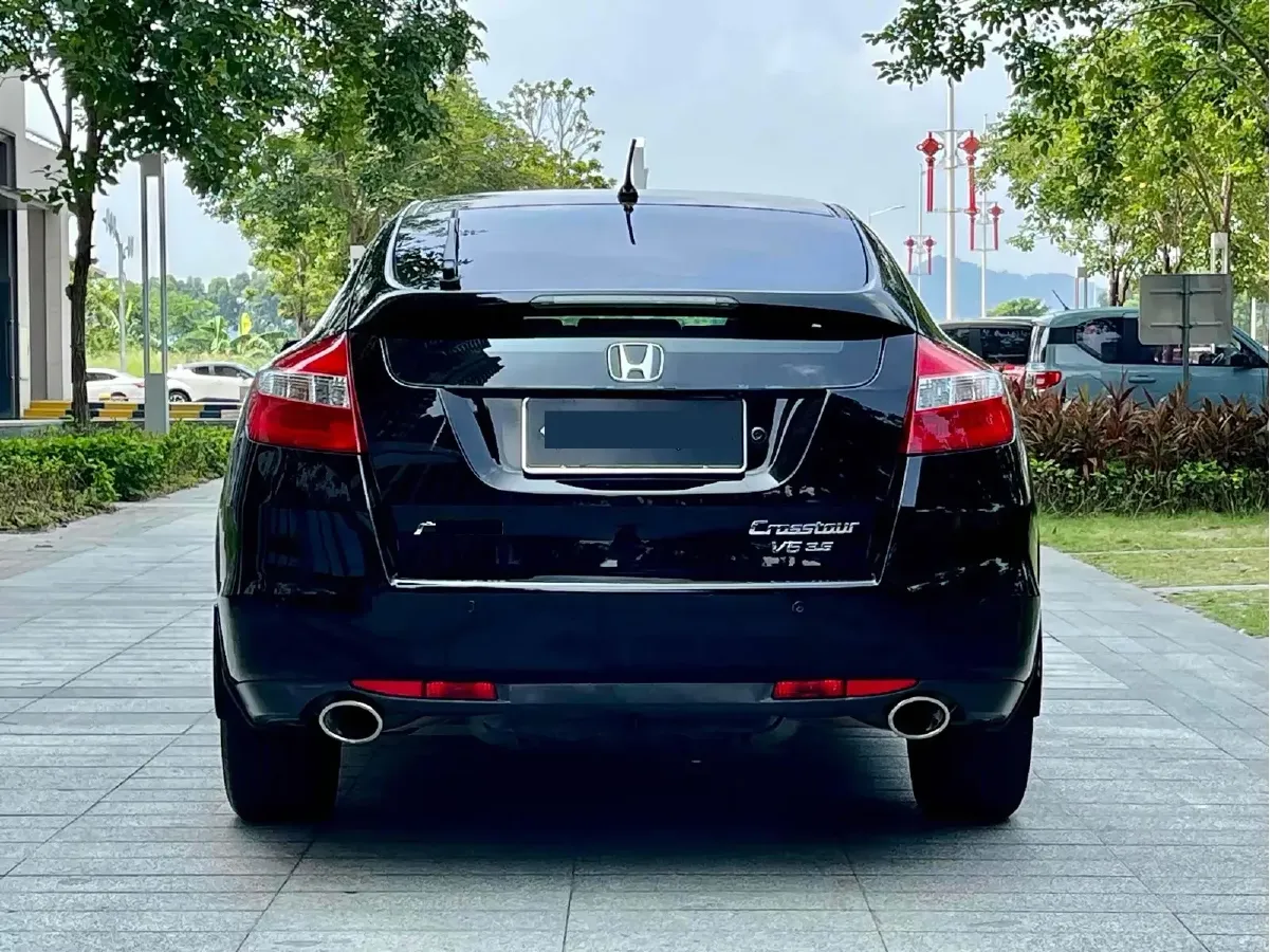 2011 Honda Crosstour 3.5L 280HP V6 5AT,autocango,china used car exporter,china ev exporter,chinese used car exporter,chinese used ev exporter