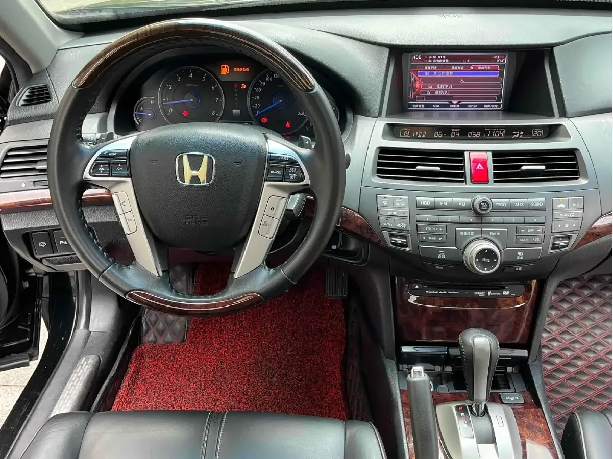 2011 Honda Crosstour 3.5L 280HP V6 5AT,autocango,china used car exporter,china ev exporter,chinese used car exporter,chinese used ev exporter