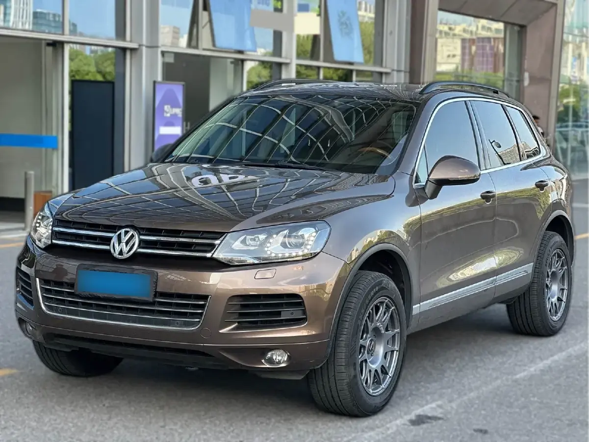 2015 Volkswagen Touareg 3.0T 290HP V6 8AT