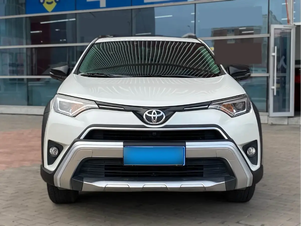 2019 Toyota RAV4 2.0L 151HP L4 CVT