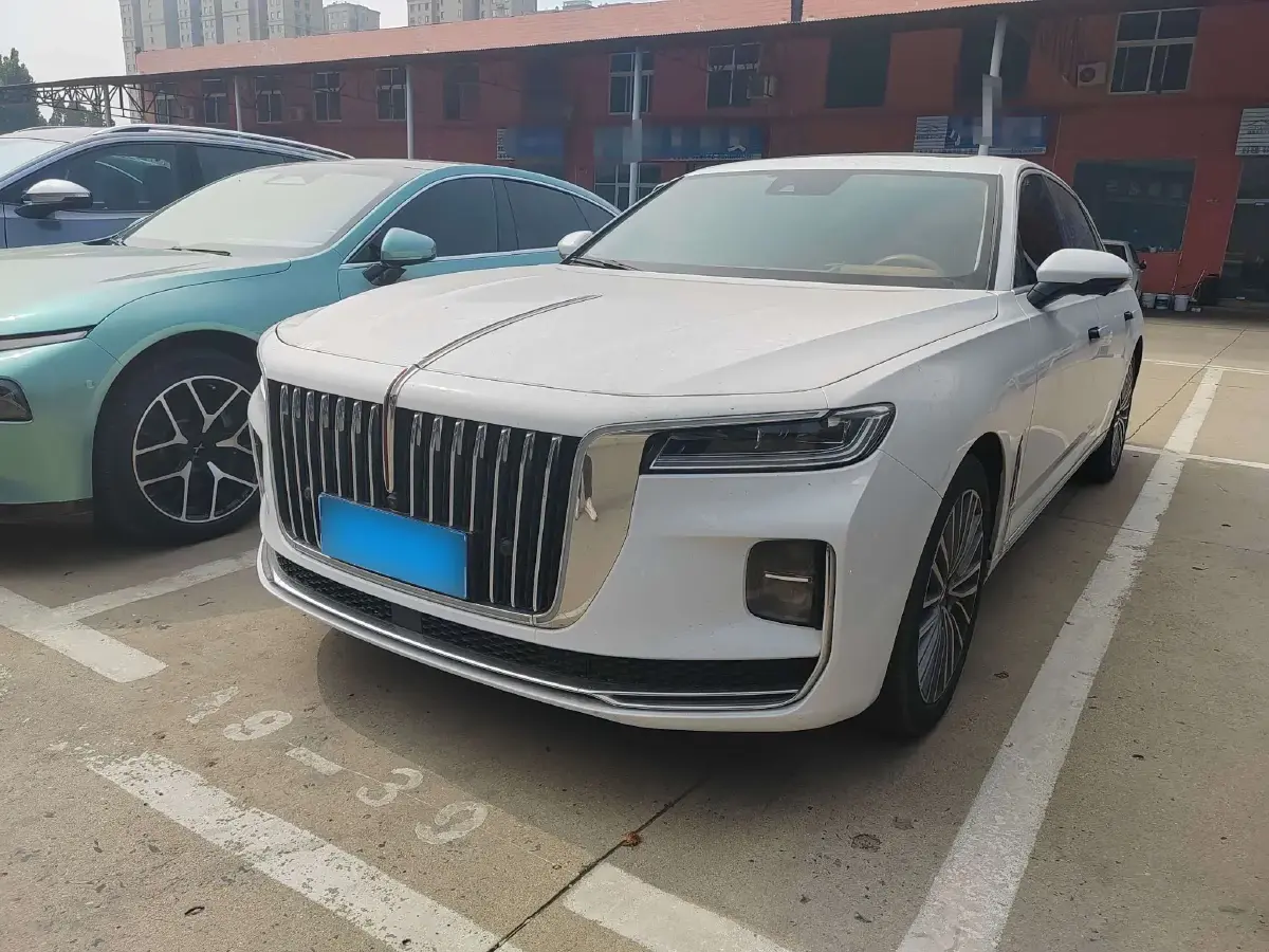 2020 HongQi H9 2.0T 252HP L4 7DCT