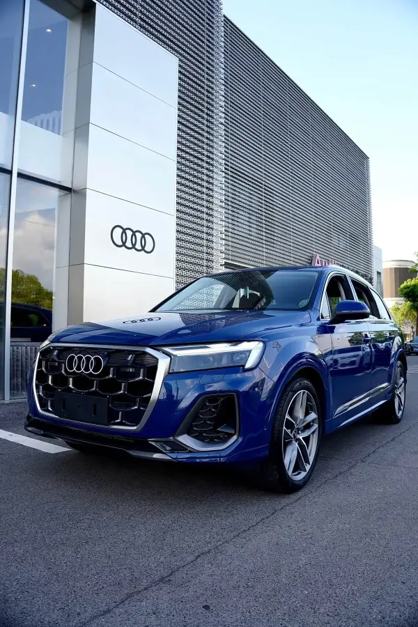 2024 Audi Q7 2.0T 265HP L4 8AT