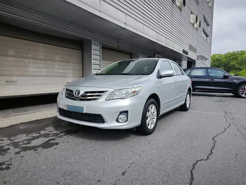 2011 Toyota Corolla 1.6L 122HP L4 4AT