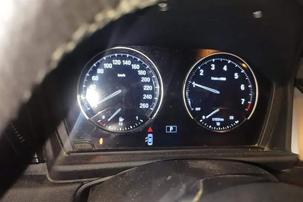 2019 BMW 2 Series SUV 1.5T 140HP L3 7DCT,autocango,china used car exporter,china ev exporter,chinese used car exporter,chinese used ev exporter