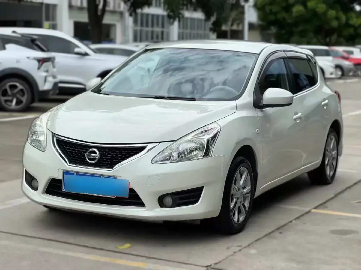 2011 Nissan Tiida 1.6L 126HP L4 CVT