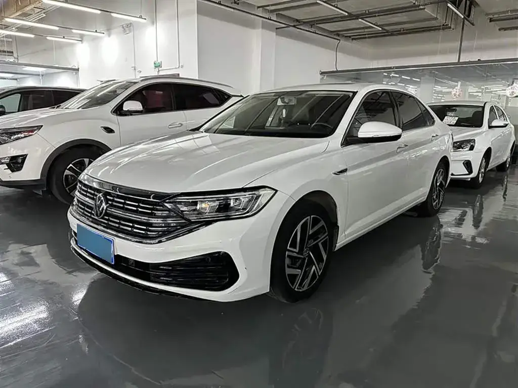 2023 Volkswagen Sagitar 1.5T 160HP L4 7DCT