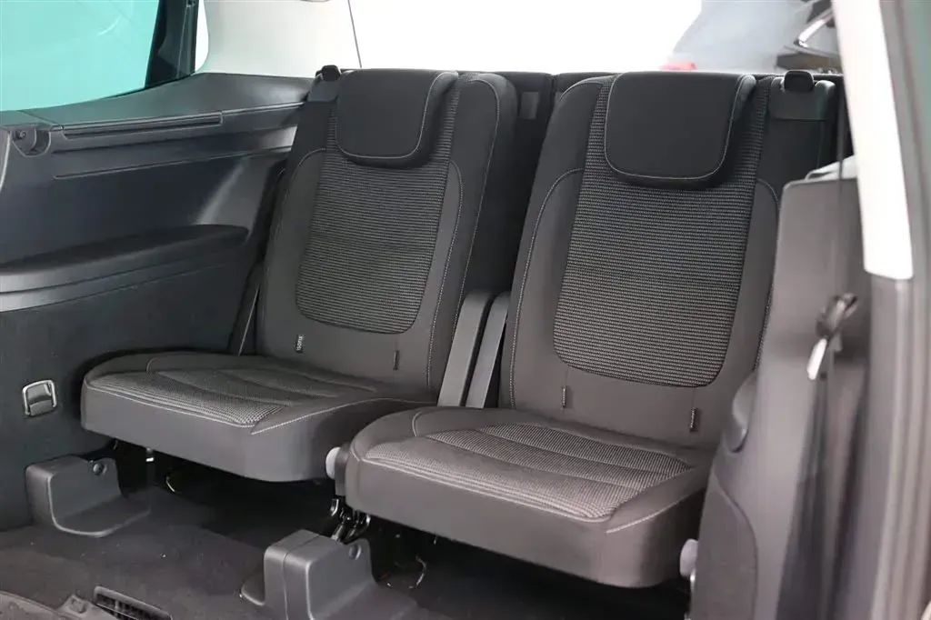 2016 Volkswagen Sharan 2.0T 220HP L4 6DCT,autocango,china used car exporter,china ev exporter,chinese used car exporter,chinese used ev exporter