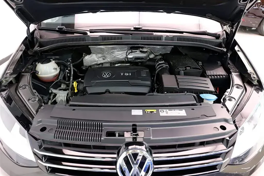 2016 Volkswagen Sharan 2.0T 220HP L4 6DCT,autocango,china used car exporter,china ev exporter,chinese used car exporter,chinese used ev exporter