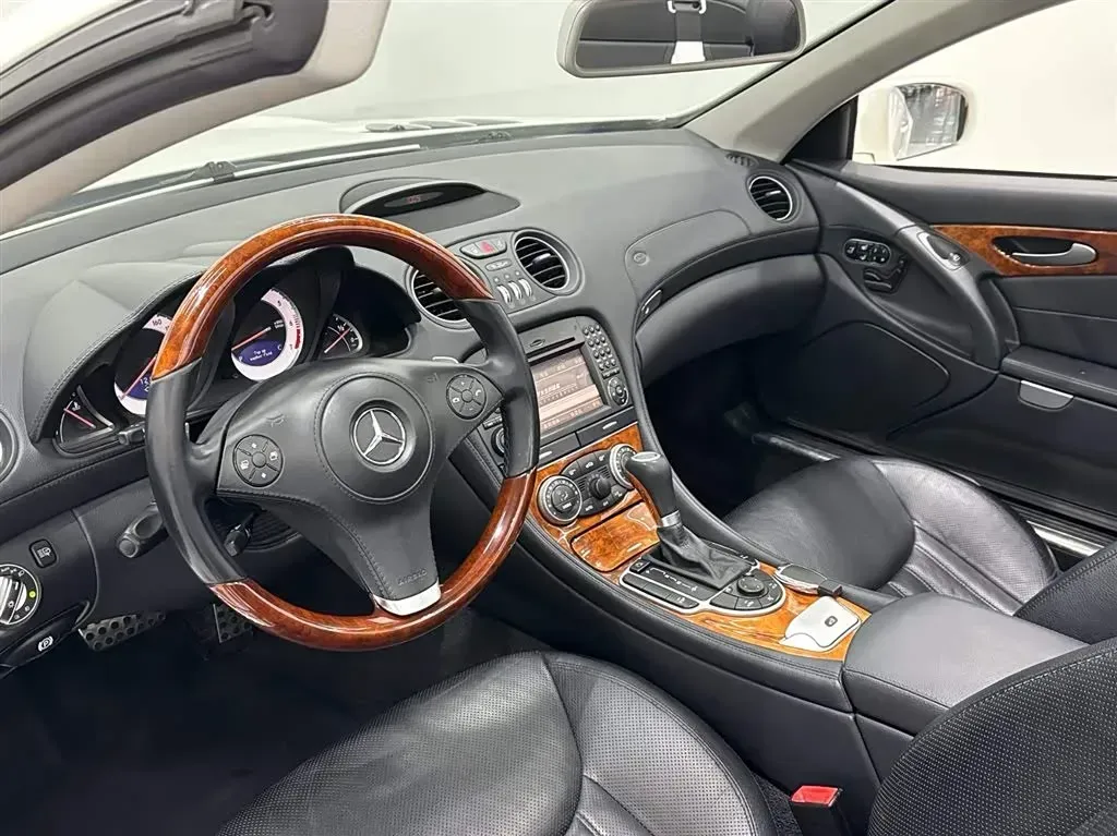 2010 Mercedes-Benz SL Class 3.0L 231HP V6 7AT,autocango,china used car exporter,china ev exporter,chinese used car exporter,chinese used ev exporter