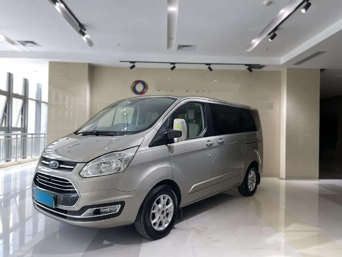 2017 Ford Tourneo 2.0T 203HP L4 6AT