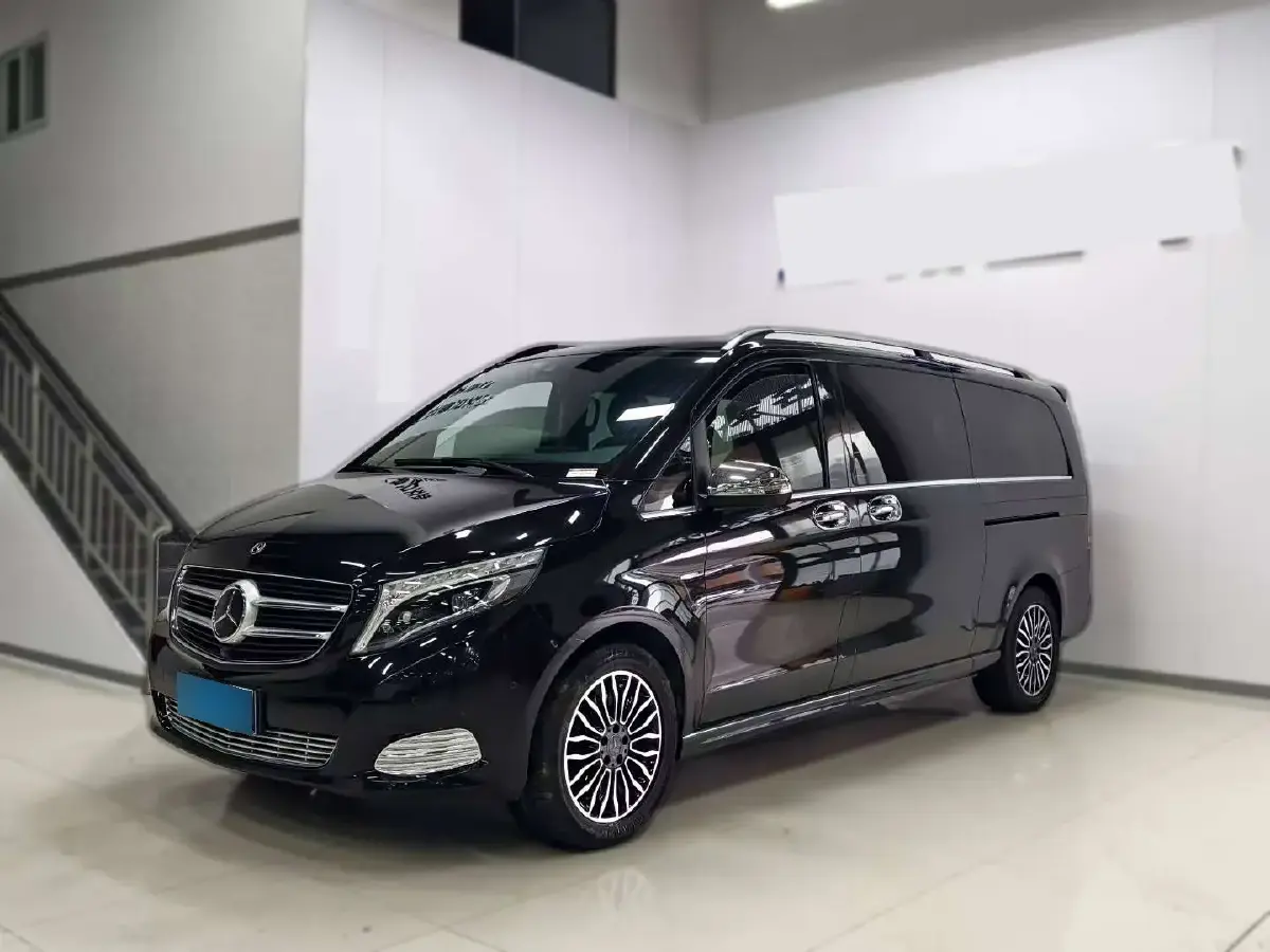 2018 Mercedes-Benz V Class 2.0T 211HP L4 7AT