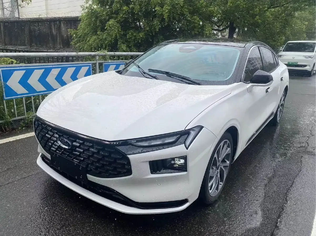 2022 Ford Mondeo 2.0T 238HP L4 8AT