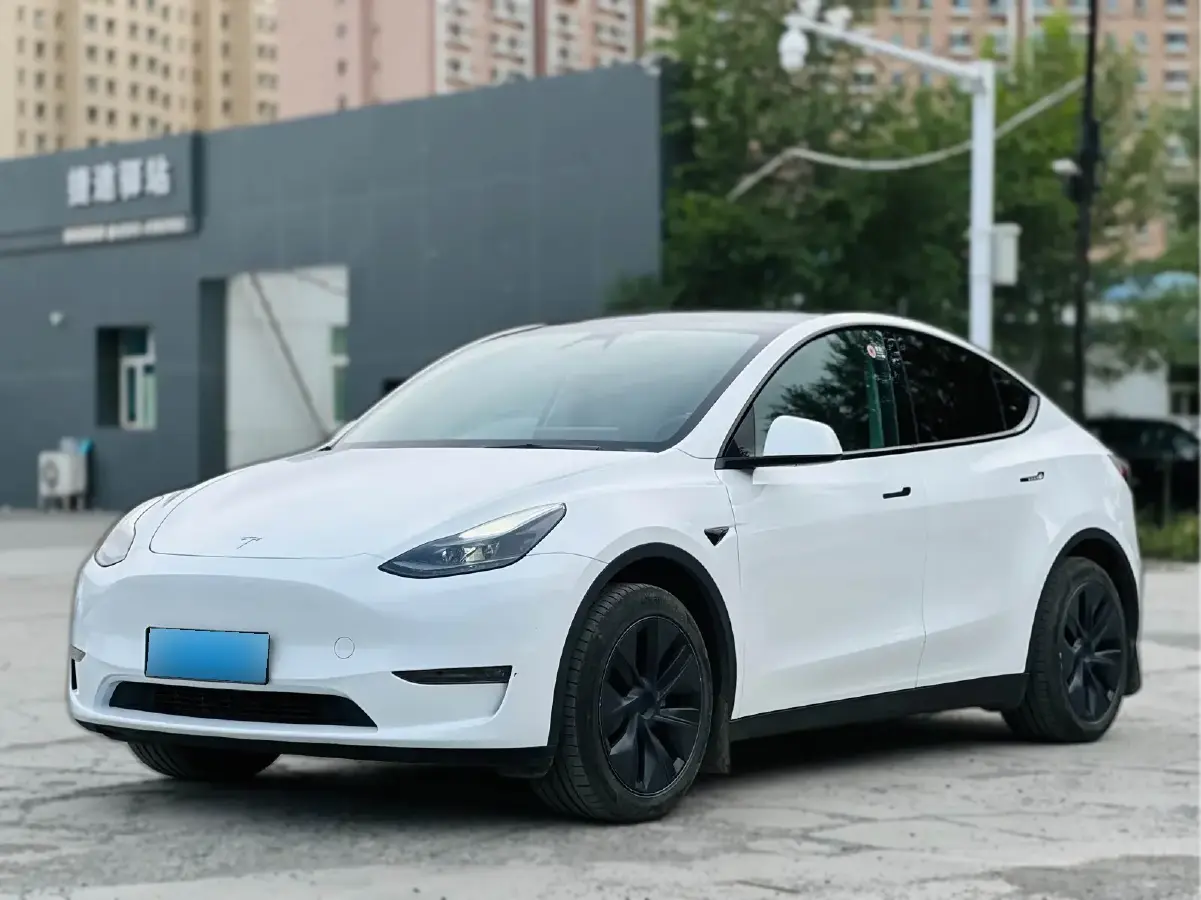 2024 Tesla Model Y BEV 78.4KWH