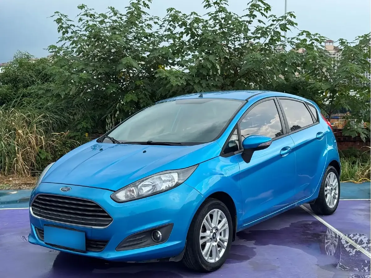 2013 Ford Fiesta 1.5L 110HP L4 6DCT