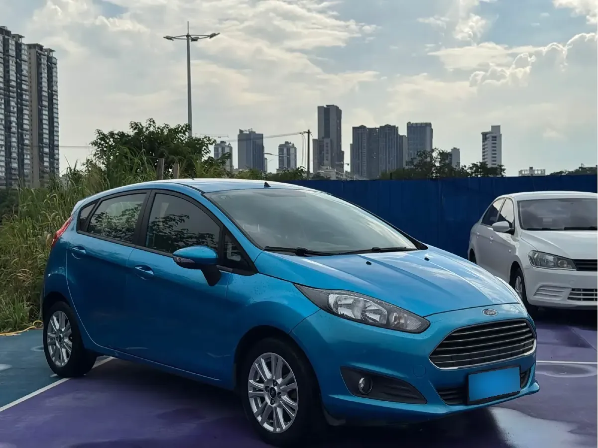 2013 Ford Fiesta 1.5L 110HP L4 6DCT,autocango,china used car exporter,china ev exporter,chinese used car exporter,chinese used ev exporter