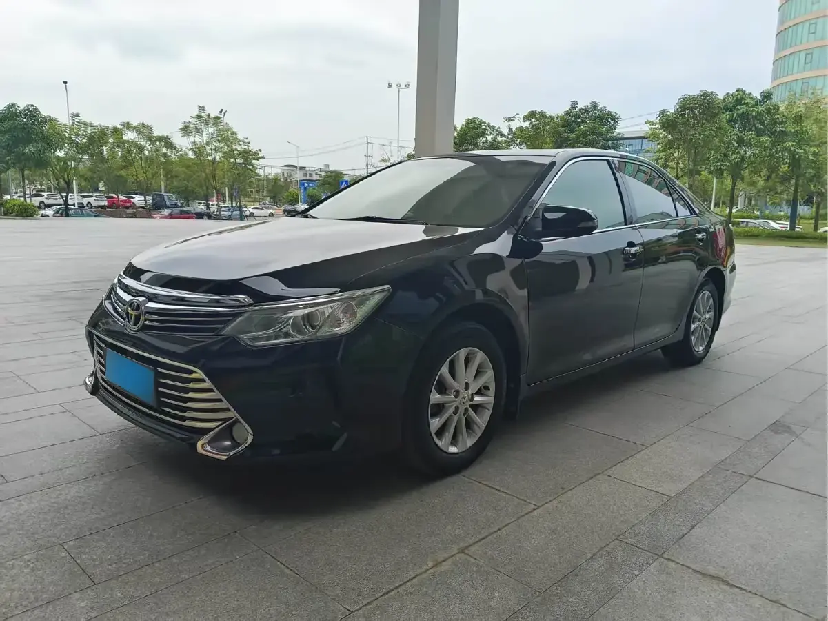 2015 Toyota Camry 2.0L 167HP L4 6AT