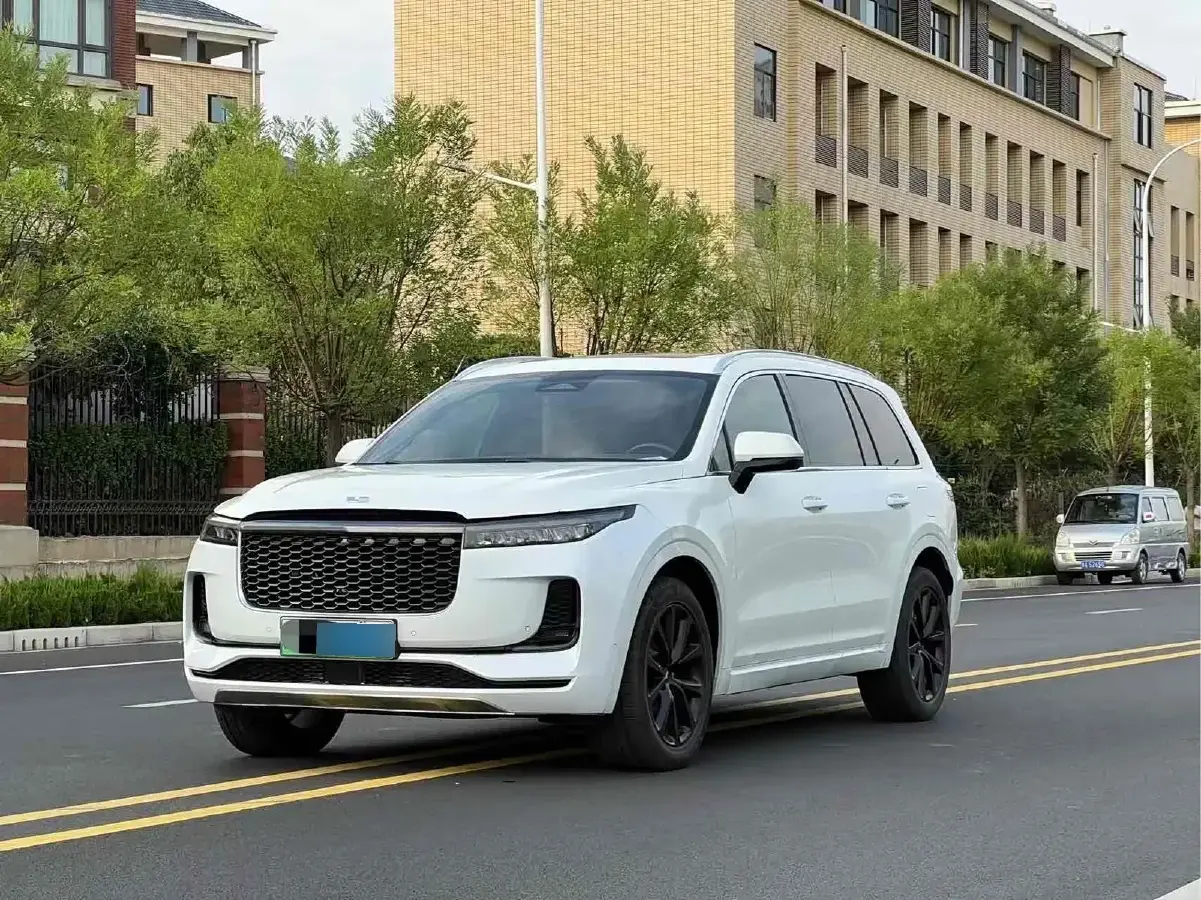 2021 Li ONE Range Extended 131HP REEV 40.5KWH