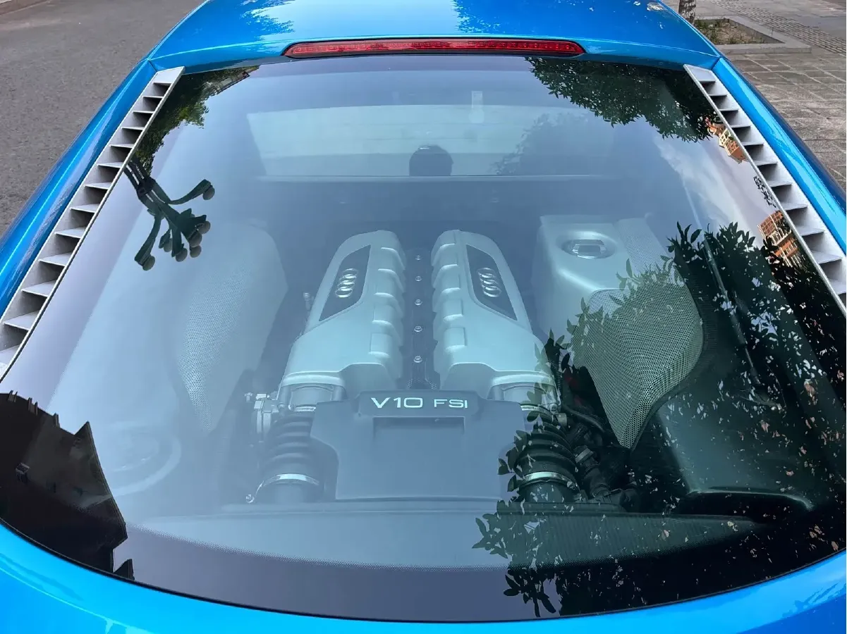 2012 Audi R8 5.2L 525HP V10 6AMT,autocango,china used car exporter,china ev exporter,chinese used car exporter,chinese used ev exporter