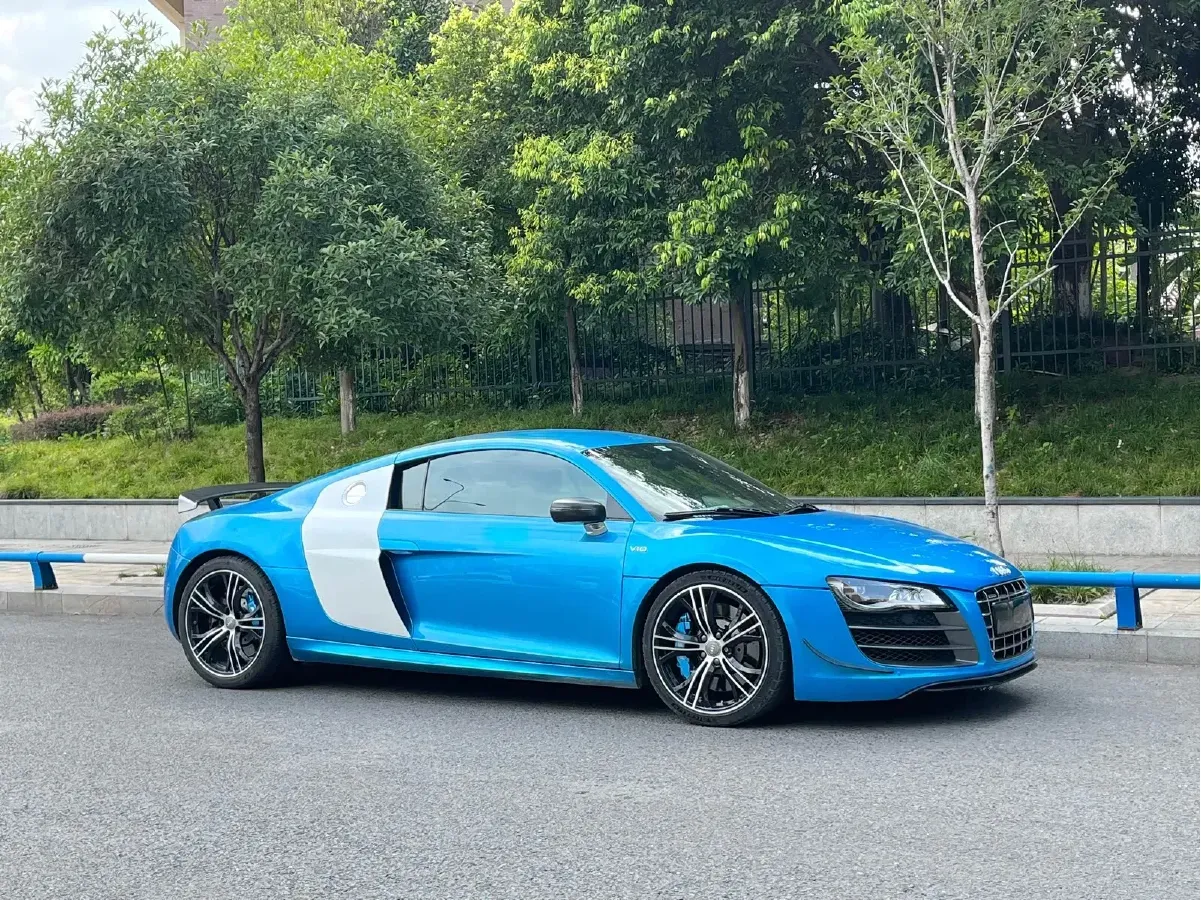2012 Audi R8 5.2L 525HP V10 6AMT,autocango,china used car exporter,china ev exporter,chinese used car exporter,chinese used ev exporter
