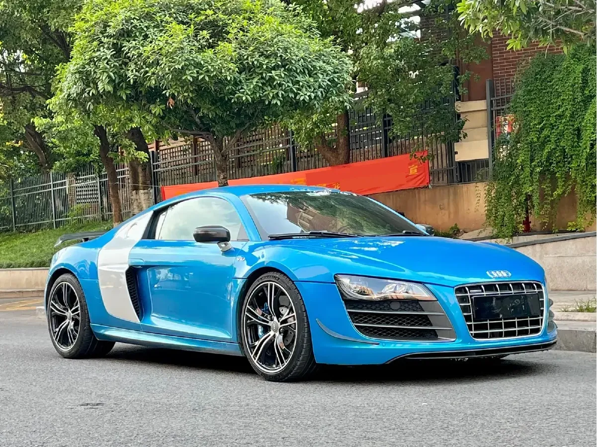 2012 Audi R8 5.2L 525HP V10 6AMT,autocango,china used car exporter,china ev exporter,chinese used car exporter,chinese used ev exporter