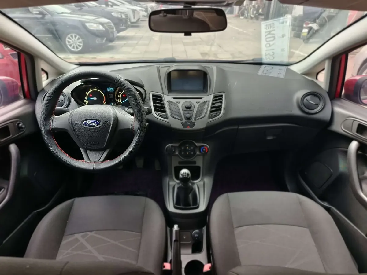 2013 Ford Fiesta 1.5L 110HP L4 5MT,autocango,china used car exporter,china ev exporter,chinese used car exporter,chinese used ev exporter