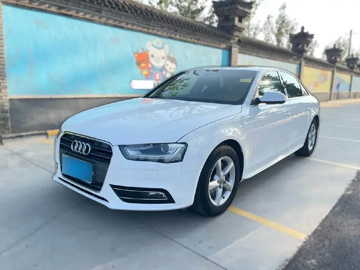 2013 Audi A4L 2.0T 180HP L4 CVT