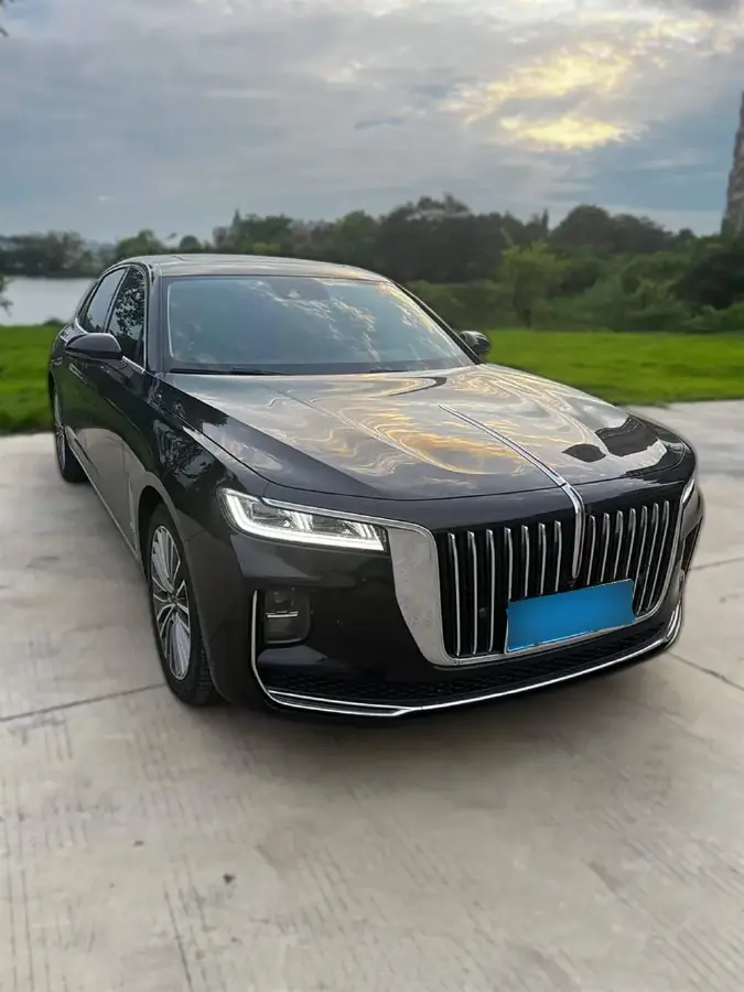 2020 HongQi H9 2.0T 252HP L4 7DCT