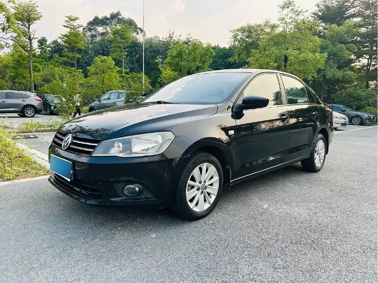 2015 Volkswagen Jetta 1.6L 110HP L4 6AT