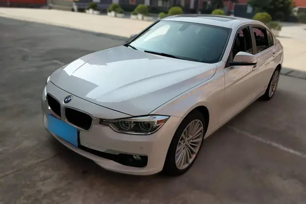 2018 BMW 3 Series 2.0T 184HP L4 8AT