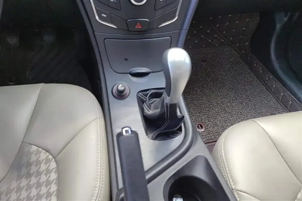 2013 GAC Trumpchi GA3 1.6L 122HP L4 5MT,autocango,china used car exporter,china ev exporter,chinese used car exporter,chinese used ev exporter